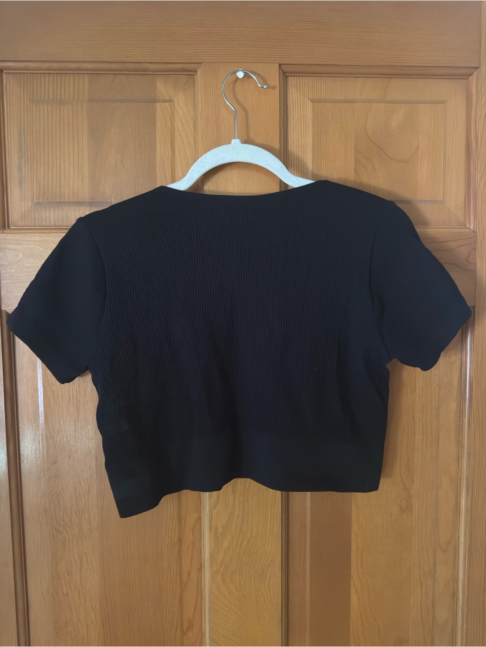 Garage Ribbed Crop Top - Picture 3 of 3
